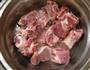 排骨汤的做法图解1