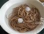 荞麦面的做法图解7