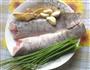 葱香鱼片的做法图解1