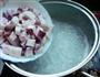 枸杞紫山药粥的做法图解4