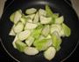 丝瓜炒鱿鱼的做法图解4