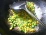 雪菜炒青豆玉米粒的做法图解5