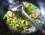 面筋炒芹菜的做法图解8