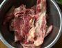 莲藕炖牛软骨的做法图解1