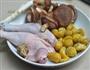 板栗香菇烧鸡腿的做法图解1