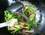 火腿肠炒芹菜的做法图解6