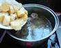 玉竹山药脊骨汤的做法图解5