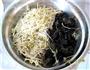蚝油木耳凉拌豆芽的做法图解5
