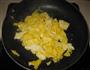 南瓜炒鸡蛋的做法图解5