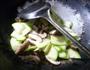 香菇炒西葫芦的做法图解6