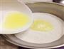 蛋白椰蓉球的做法图解4
