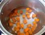 红萝卜猪肝汤的做法图解3
