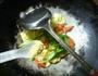 芦笋炒鸡蛋的做法图解8