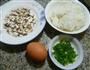 香菇鸡蛋炒饭的做法图解1