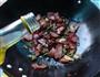尖椒炒卤猪舌的做法图解7