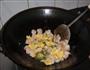 虾仁炒鸡蛋的做法图解8