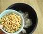 黄豆猪手汤的做法图解4