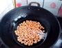 奶香花生米的做法图解3
