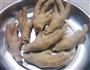 红枣花生鸡爪炖汤的做法图解5