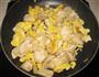 杏鲍菇炒鸡蛋的做法图解7