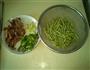 干煸肉条豆角的做法图解1
