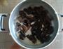黑木耳拌青瓜的做法图解1