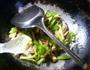 芹菜酱肉炒素鸡的做法图解11