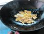 豆腐丁炒蛋的做法图解6