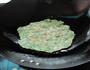 芹菜煎饼的做法图解9