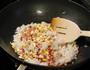 菠萝火腿炒饭的做法图解7