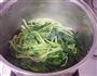 果仁菠菜的做法图解2