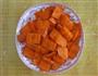 腊肠炒胡萝卜的做法图解1