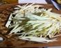 炒茭白丝的做法图解1