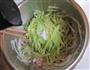 黄瓜拌金针菇的做法图解9