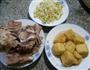 油豆腐黄豆芽肉骨汤的做法图解1