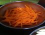 酱油炒面的做法图解1