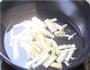 甜笋小炒肉的做法图解2