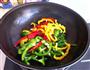 三色椒炒肉丝的做法图解4