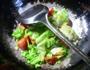 番茄炒牛心菜的做法图解5