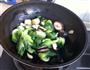 香菇炒油菜的做法图解5