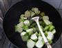 蒜香丝瓜的做法图解4