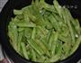茄汁油焖四季豆的做法图解3