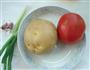 番茄土豆丝的做法图解1
