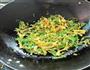 咸豆角炒蛋丝的做法图解8
