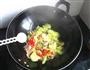 香肠炒莴笋的做法图解7