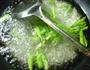 芦笋炒西瓜皮的做法图解6