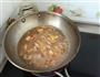 蒜香猪皮焖黄豆的做法图解5