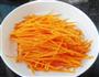 胡萝卜炒银芽的做法图解3