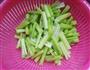 芹菜肉丝的做法图解1