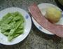 培根扁豆炒土豆的做法图解1